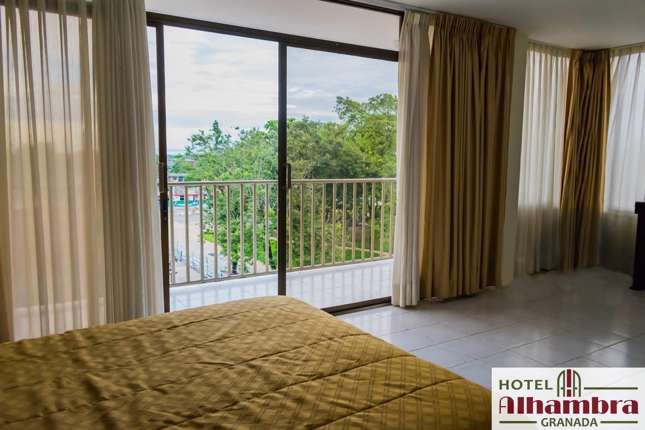 Hotel Alhambra Torre B Гранада Экстерьер фото