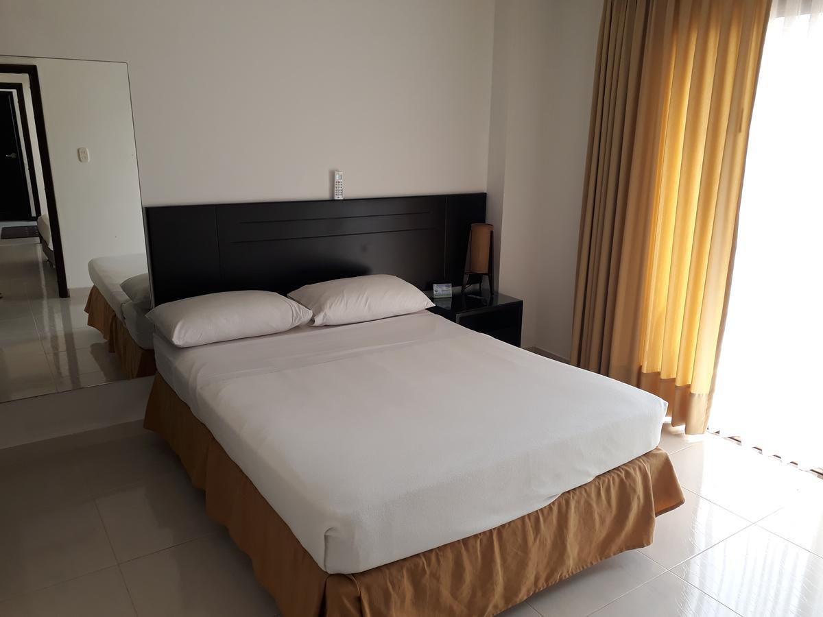 Hotel Alhambra Torre B Гранада Экстерьер фото
