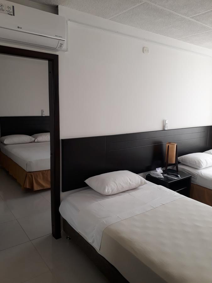 Hotel Alhambra Torre B Гранада Экстерьер фото